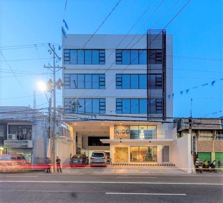Hotel Inigo Legazpi City Exteriör bild